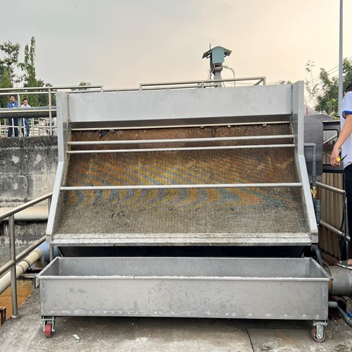Thiết bị máy lược rác sản xuất tại Việt Nam